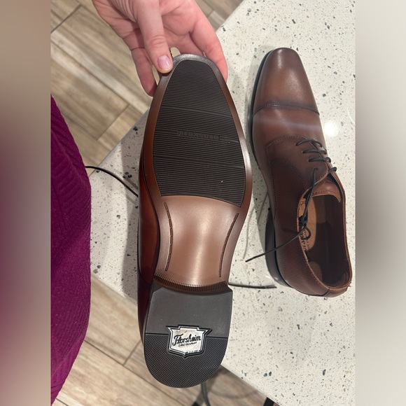 New with box Florsheim shoes - Picture 4 of 5